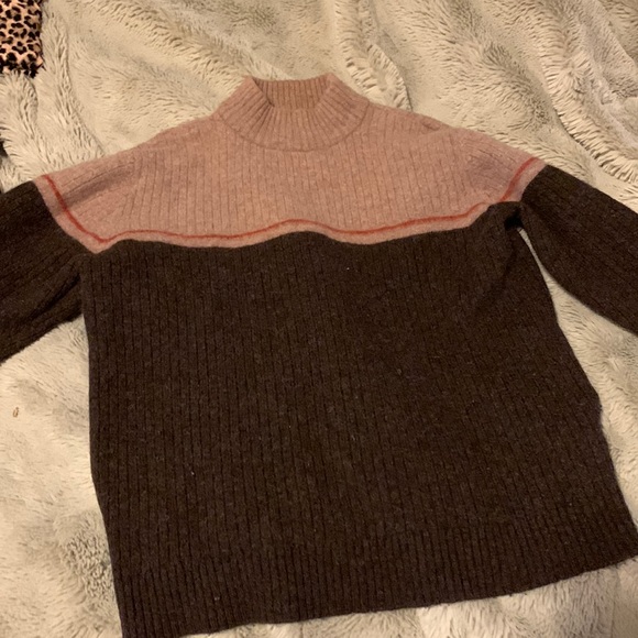 Sweater top - Picture 1 of 4